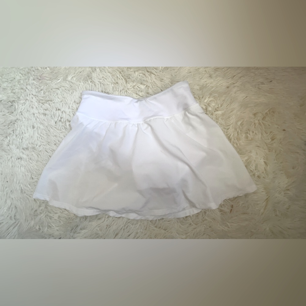 WHITE ZELLA TENNIS SKIRT
